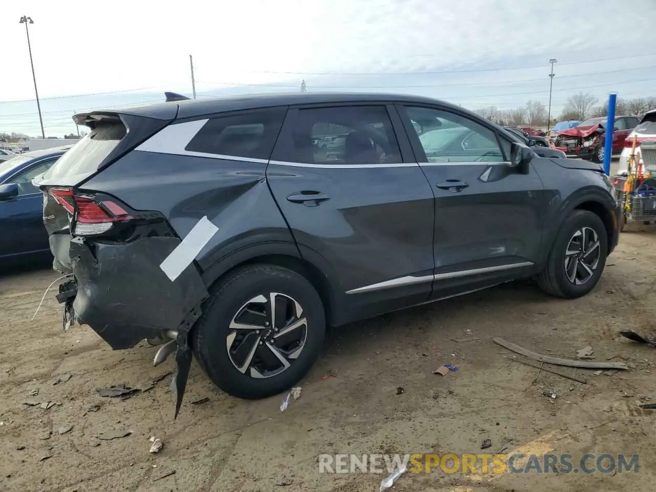 3 Photograph of a damaged car KNDPUCAG7P7052193 KIA SPORTAGE 2023