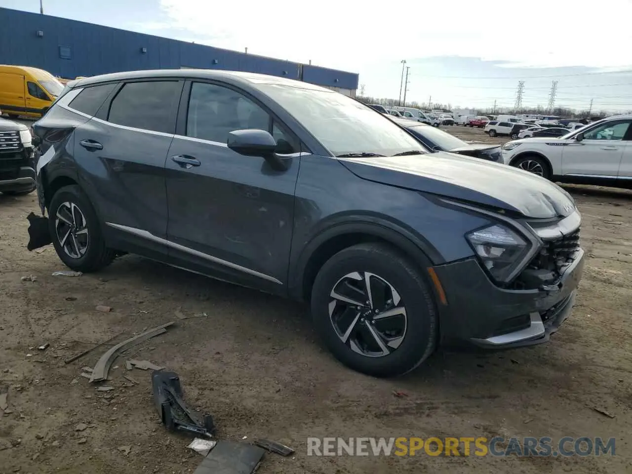 4 Photograph of a damaged car KNDPUCAG7P7052193 KIA SPORTAGE 2023