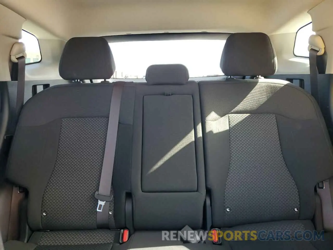 10 Photograph of a damaged car KNDPUCAG7P7063873 KIA SPORTAGE 2023