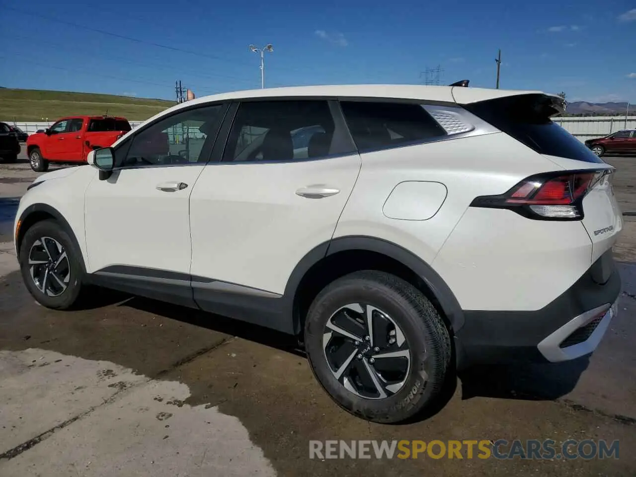 2 Photograph of a damaged car KNDPUCAG7P7063873 KIA SPORTAGE 2023