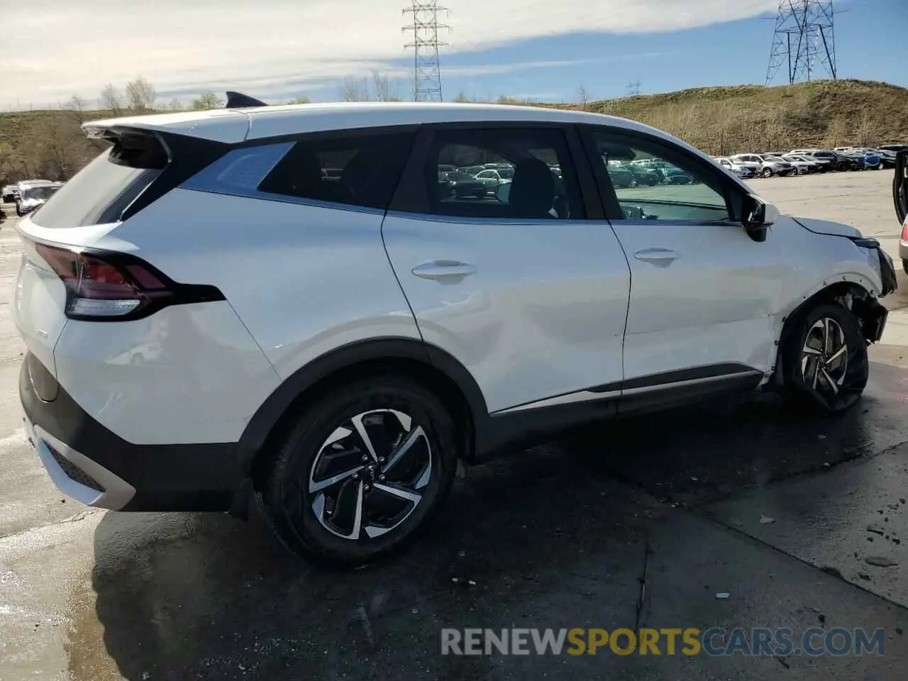 3 Photograph of a damaged car KNDPUCAG7P7063873 KIA SPORTAGE 2023