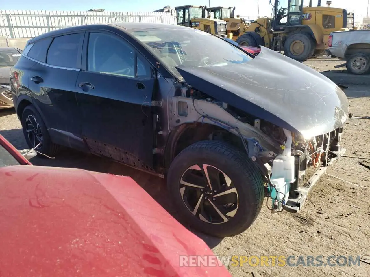 4 Photograph of a damaged car KNDPUCAGXP7065472 KIA SPORTAGE 2023