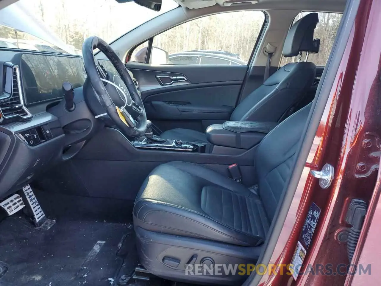 7 Photograph of a damaged car KNDPVCAF5P7194935 KIA SPORTAGE 2023