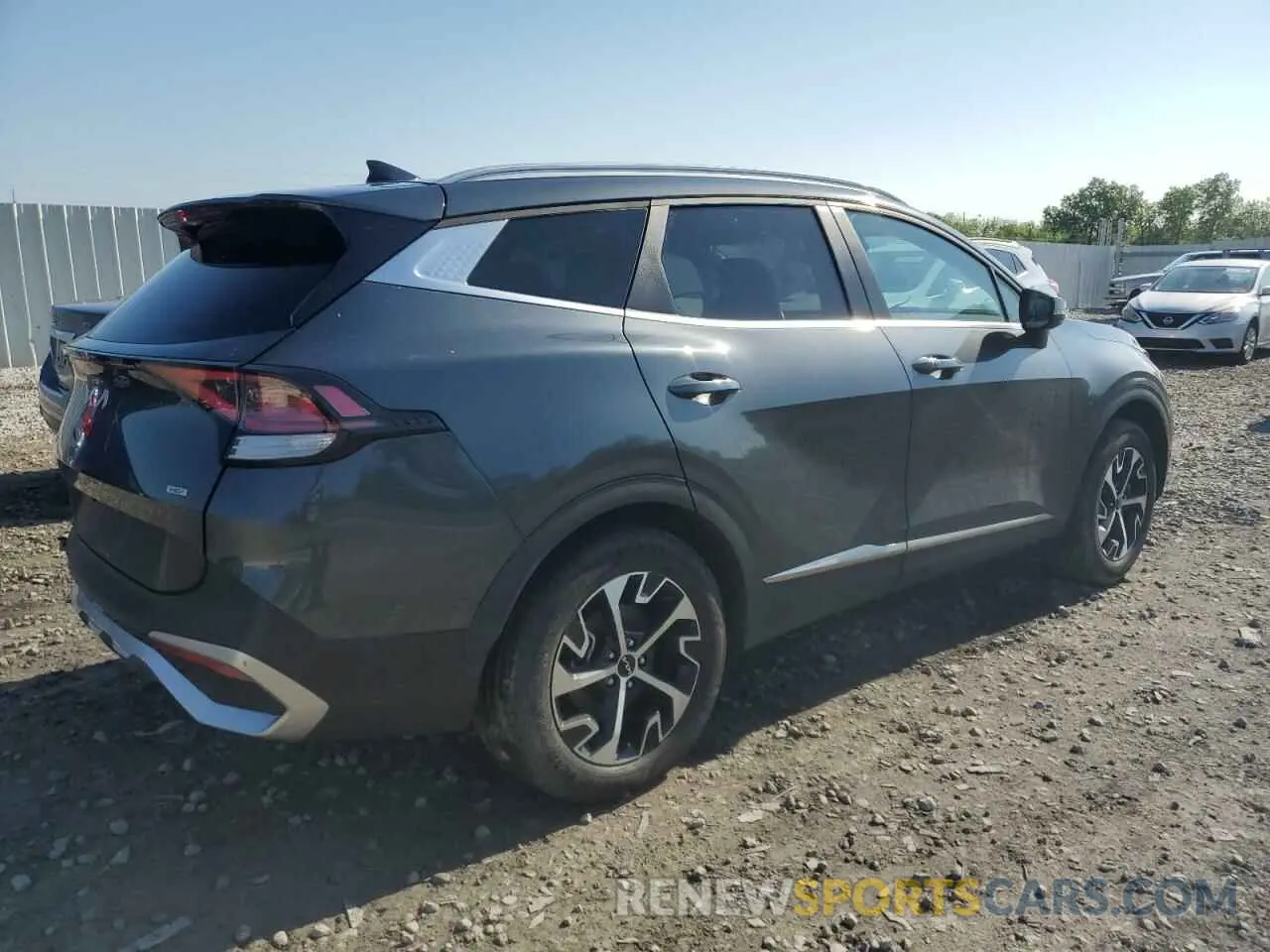 3 Photograph of a damaged car KNDPVCAG8P7088620 KIA SPORTAGE 2023
