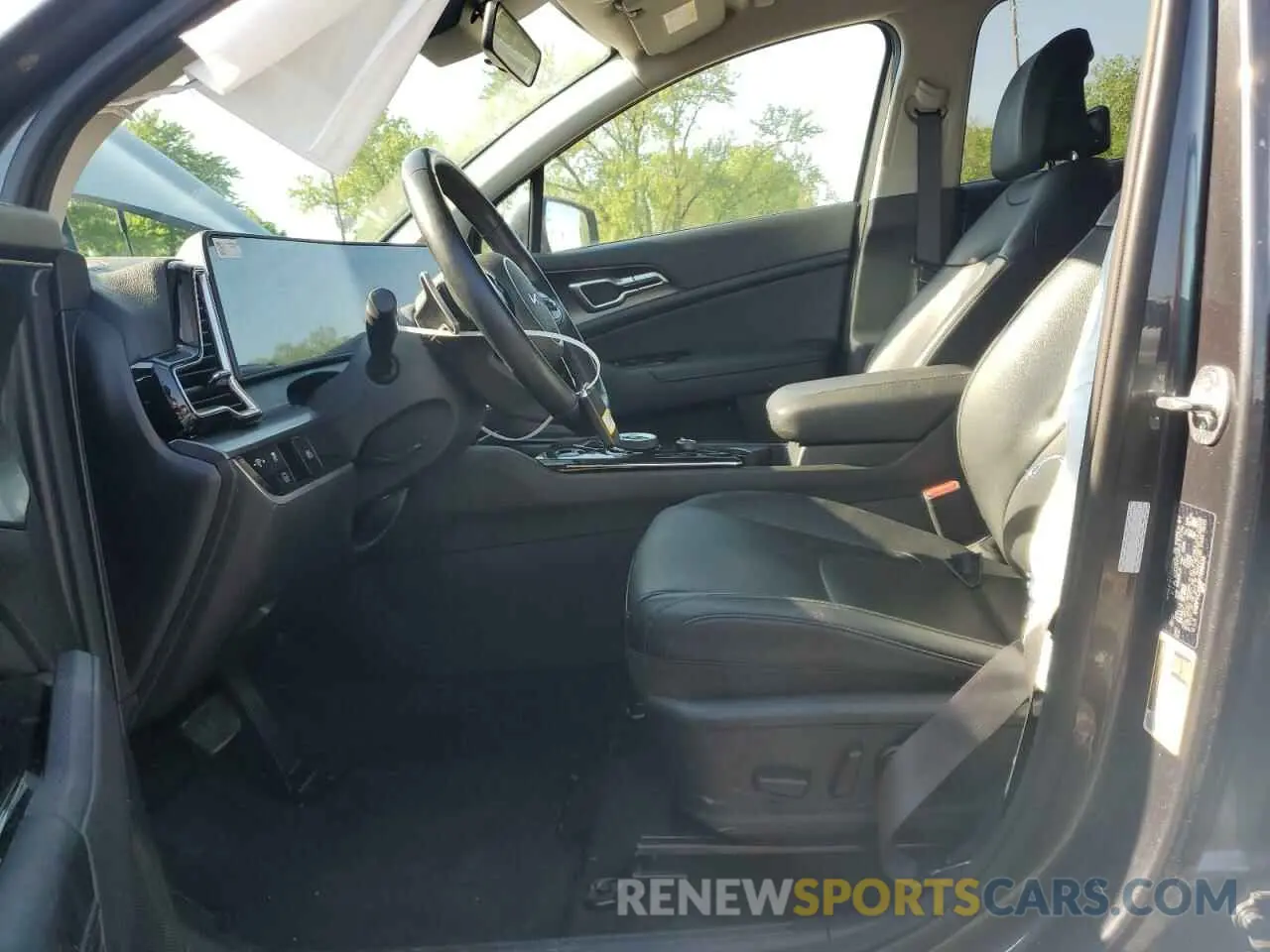 7 Photograph of a damaged car KNDPVCAG8P7088620 KIA SPORTAGE 2023