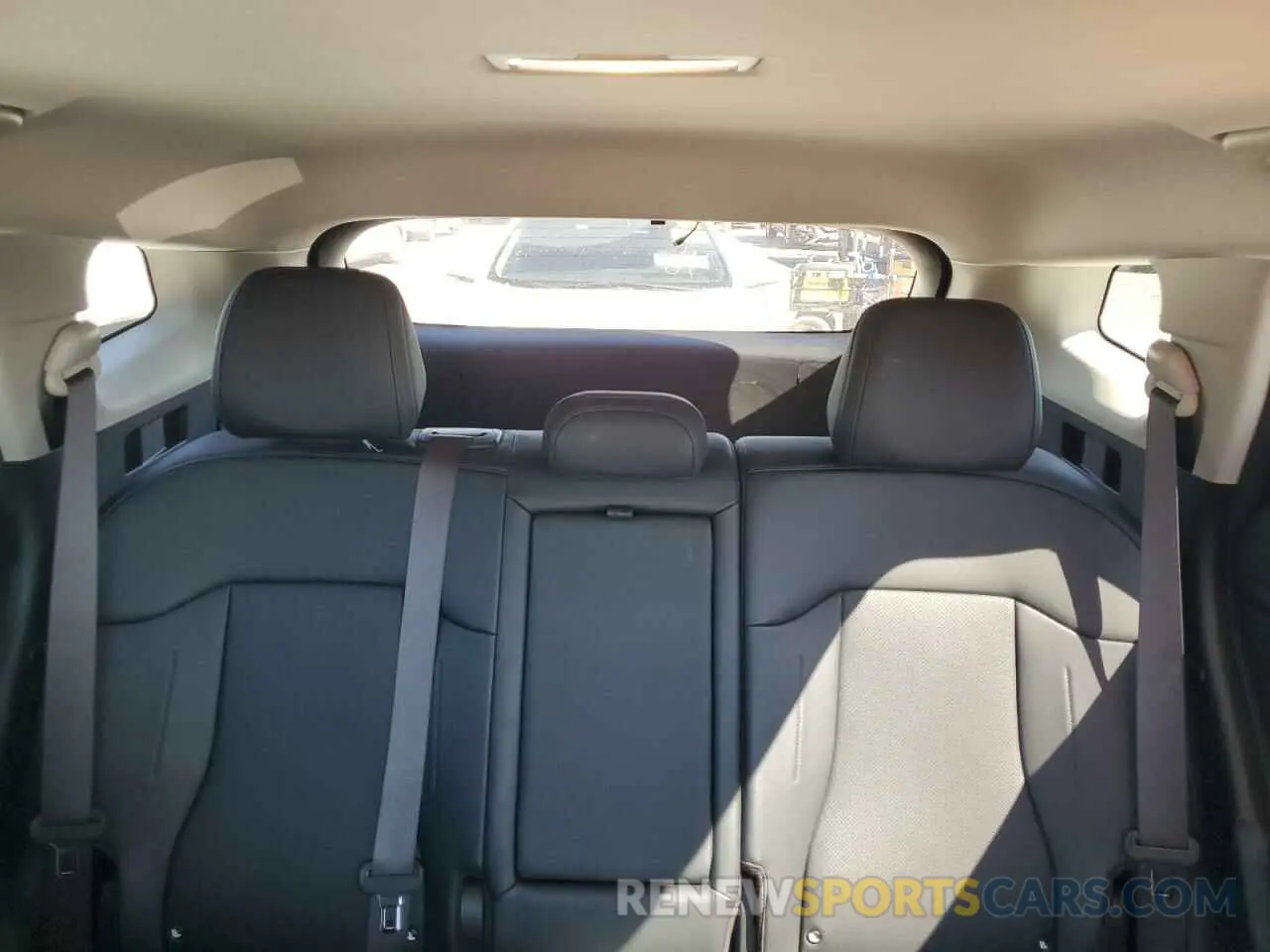 10 Photograph of a damaged car KNDPVCAG8P7098242 KIA SPORTAGE 2023