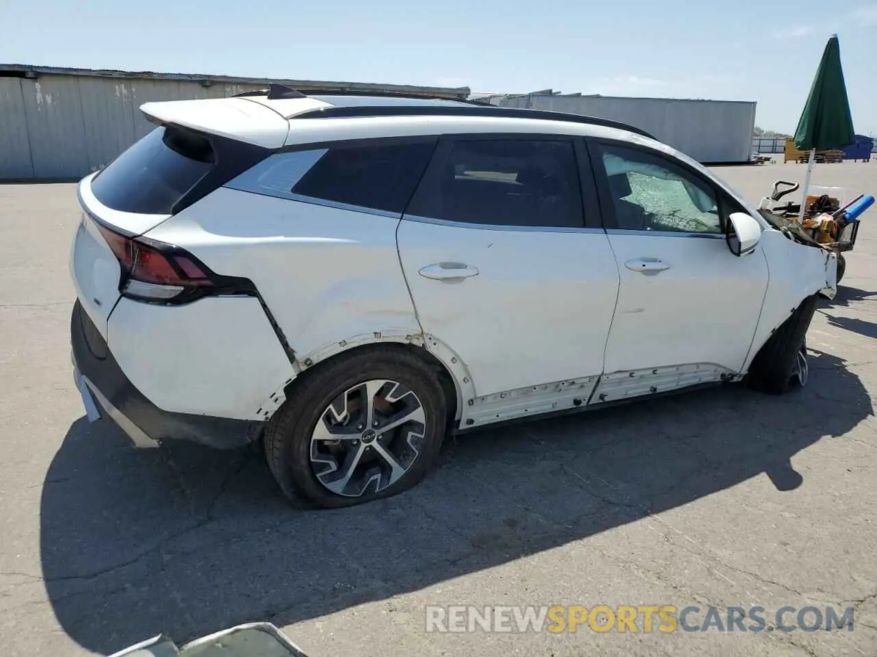 3 Photograph of a damaged car KNDPVCAG9P7025834 KIA SPORTAGE 2023