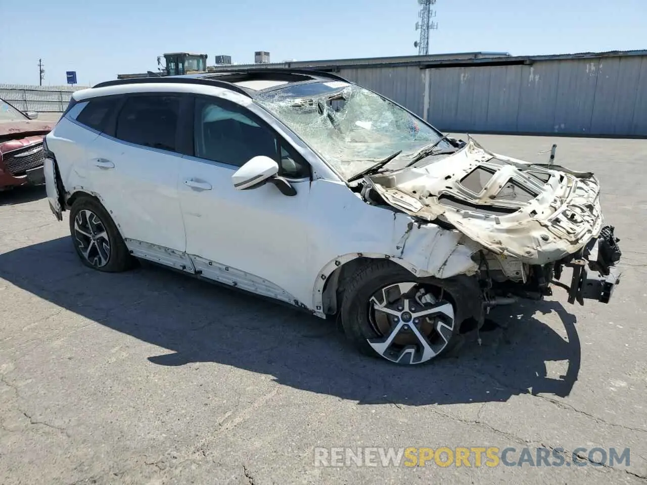 4 Photograph of a damaged car KNDPVCAG9P7025834 KIA SPORTAGE 2023