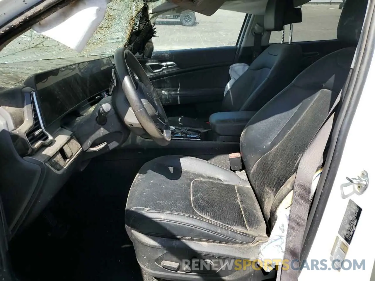 7 Photograph of a damaged car KNDPVCAG9P7025834 KIA SPORTAGE 2023