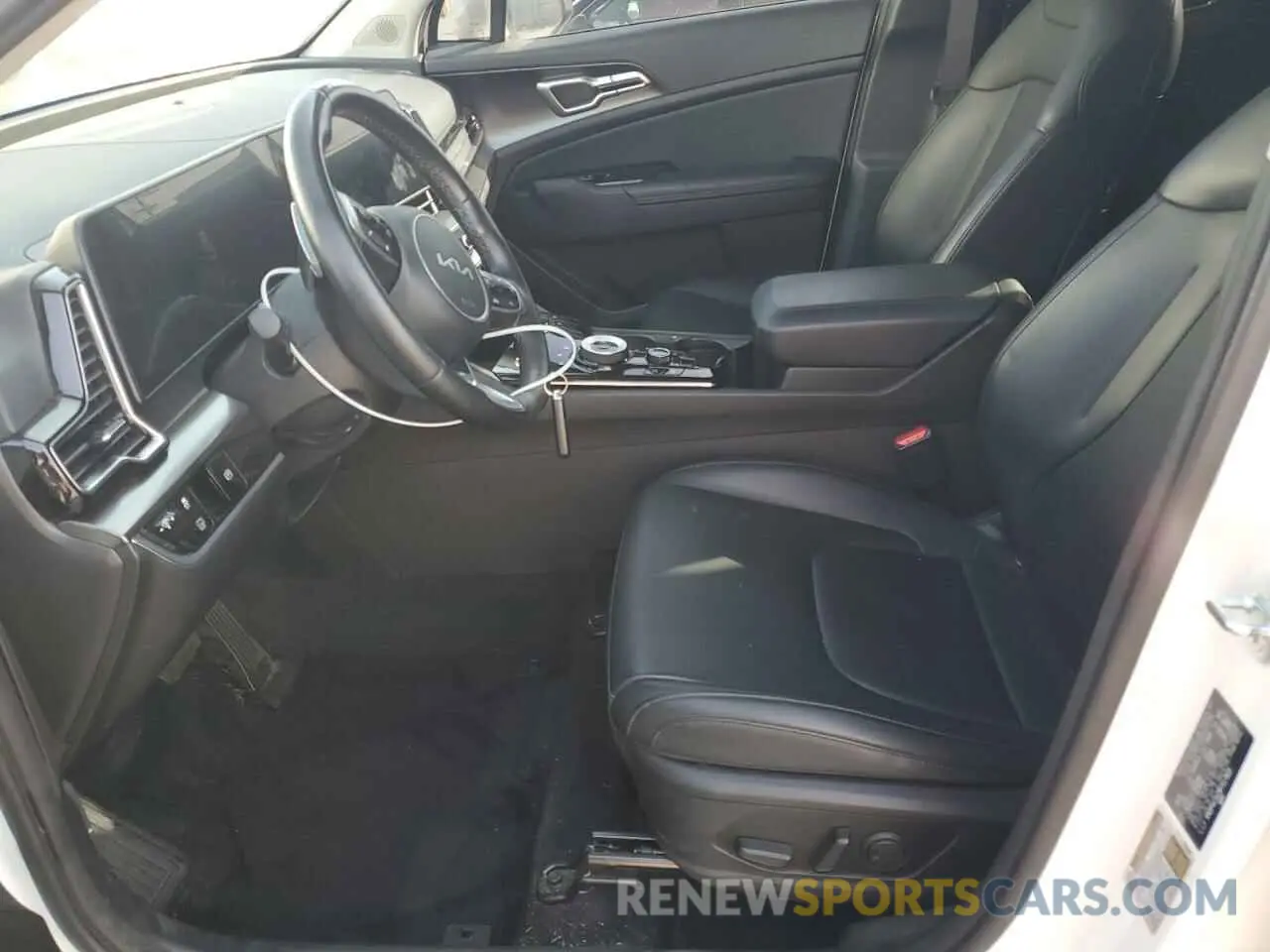 7 Photograph of a damaged car KNDPVCAG9P7117803 KIA SPORTAGE 2023
