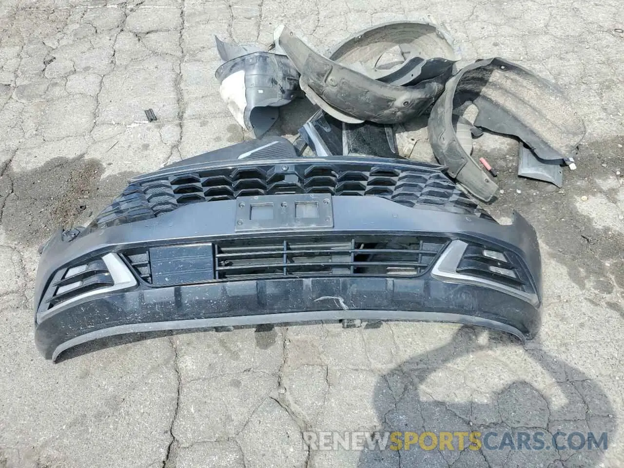 13 Photograph of a damaged car KNDPXCAG5P7021001 KIA SPORTAGE 2023