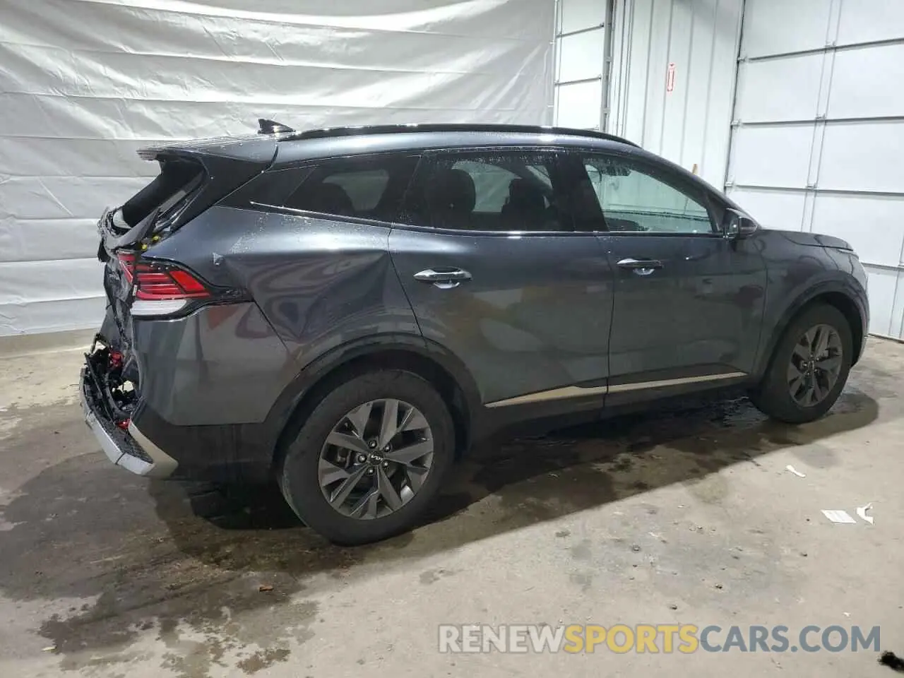 3 Photograph of a damaged car KNDPXCAGXP7039588 KIA SPORTAGE 2023