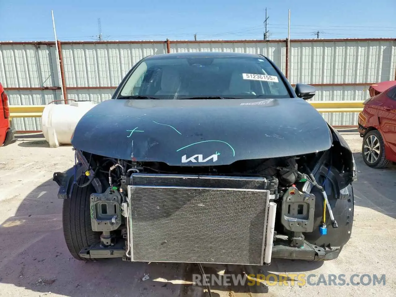 5 Photograph of a damaged car 5XYK33DF0RG174562 KIA SPORTAGE 2024
