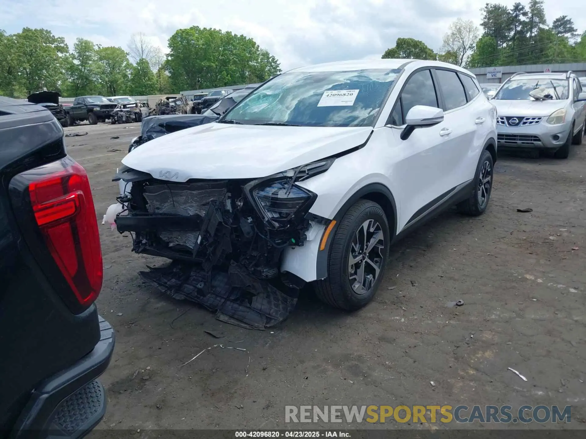 2 Photograph of a damaged car 5XYK33DF0RG195976 KIA SPORTAGE 2024
