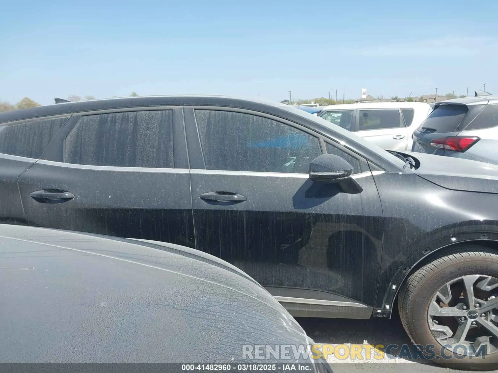 14 Photograph of a damaged car 5XYK33DF0RG212744 KIA SPORTAGE 2024