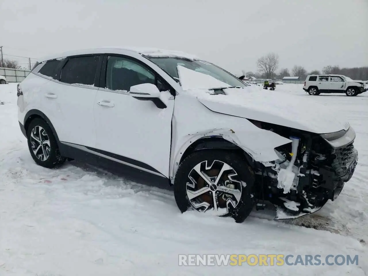 4 Photograph of a damaged car 5XYK33DF0RG217149 KIA SPORTAGE 2024