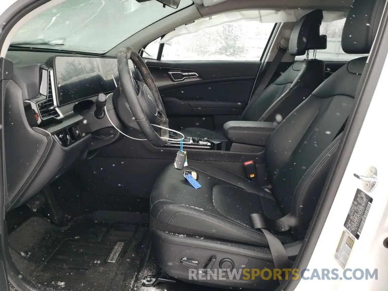 7 Photograph of a damaged car 5XYK33DF0RG217149 KIA SPORTAGE 2024
