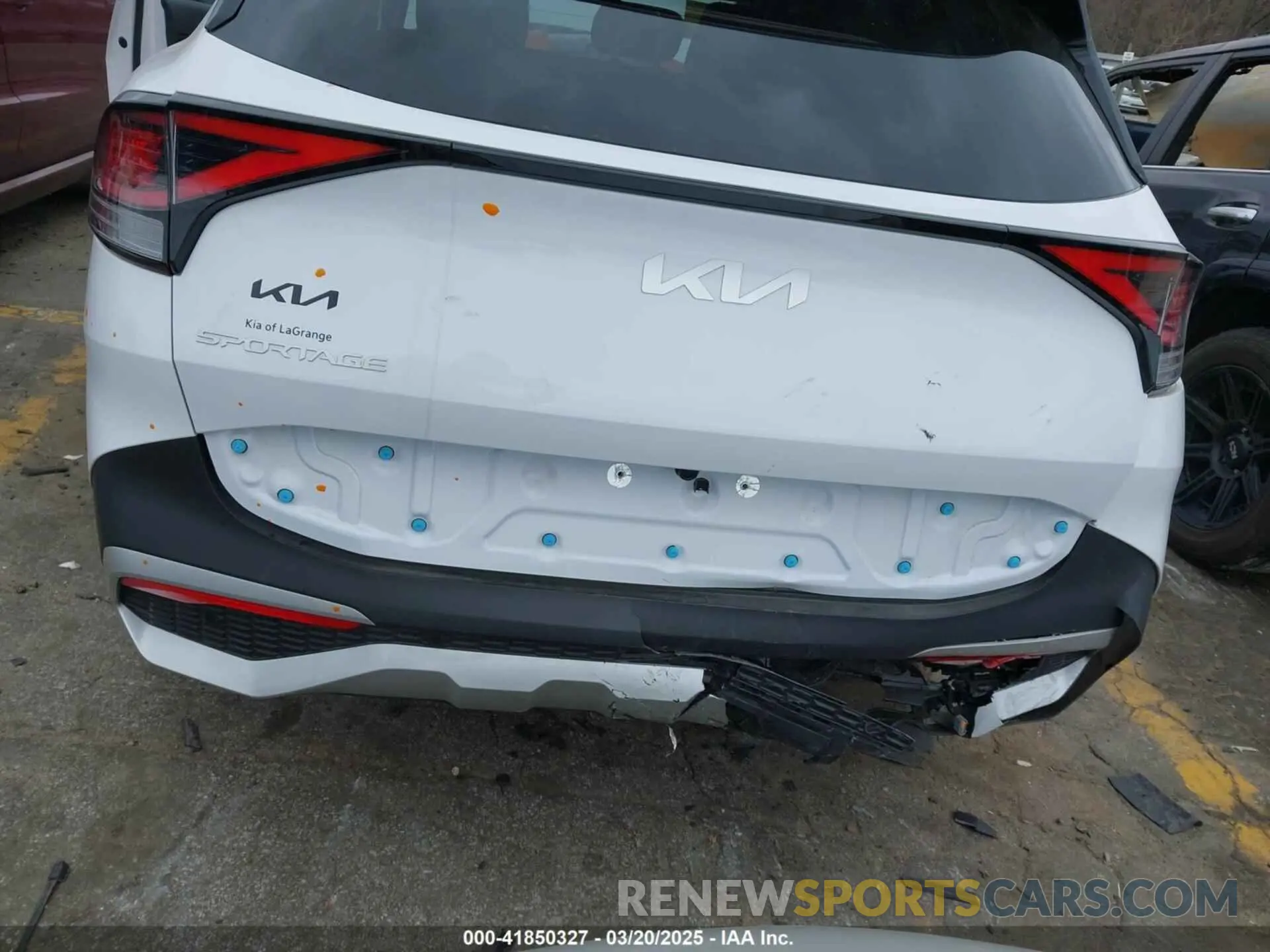 6 Photograph of a damaged car 5XYK33DF0RG232671 KIA SPORTAGE 2024