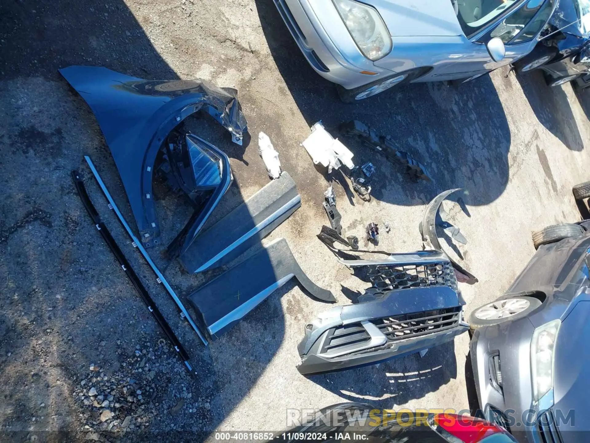 12 Photograph of a damaged car 5XYK33DF1RG208105 KIA SPORTAGE 2024
