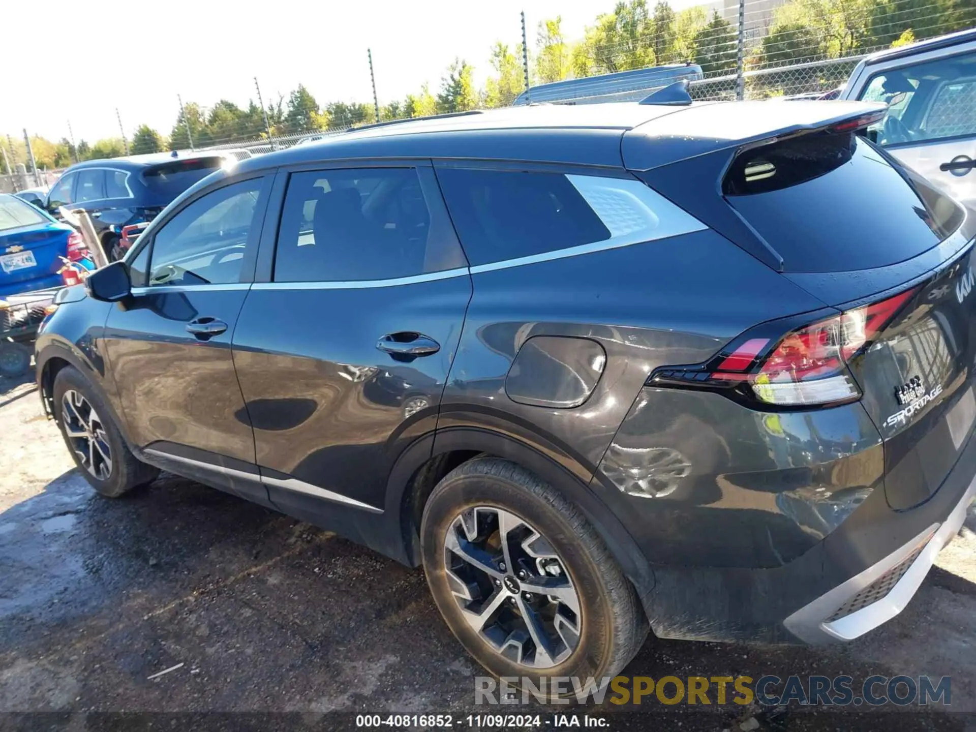 15 Photograph of a damaged car 5XYK33DF1RG208105 KIA SPORTAGE 2024