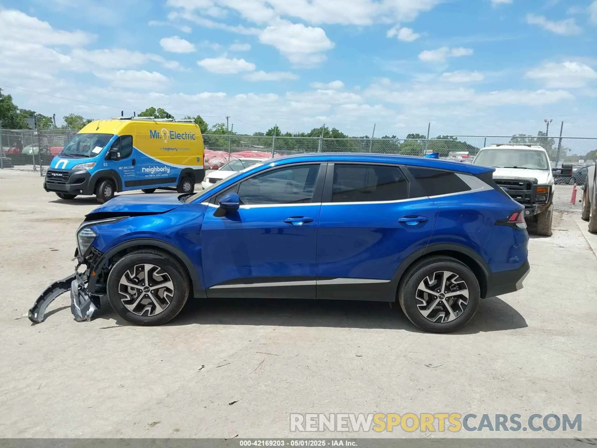 14 Photograph of a damaged car 5XYK33DF2RG143393 KIA SPORTAGE 2024