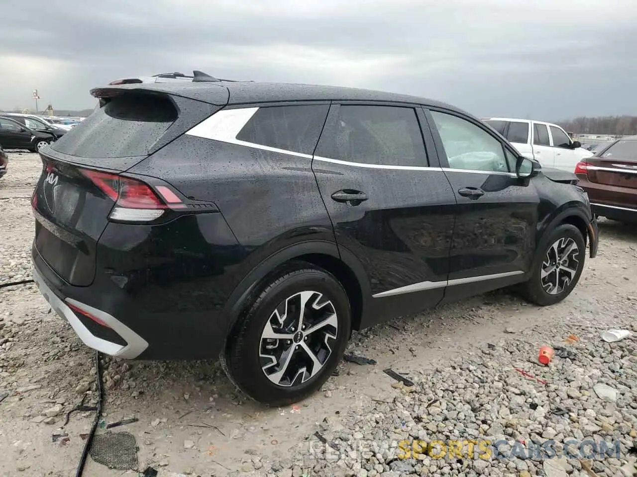 3 Photograph of a damaged car 5XYK33DF3RG182168 KIA SPORTAGE 2024