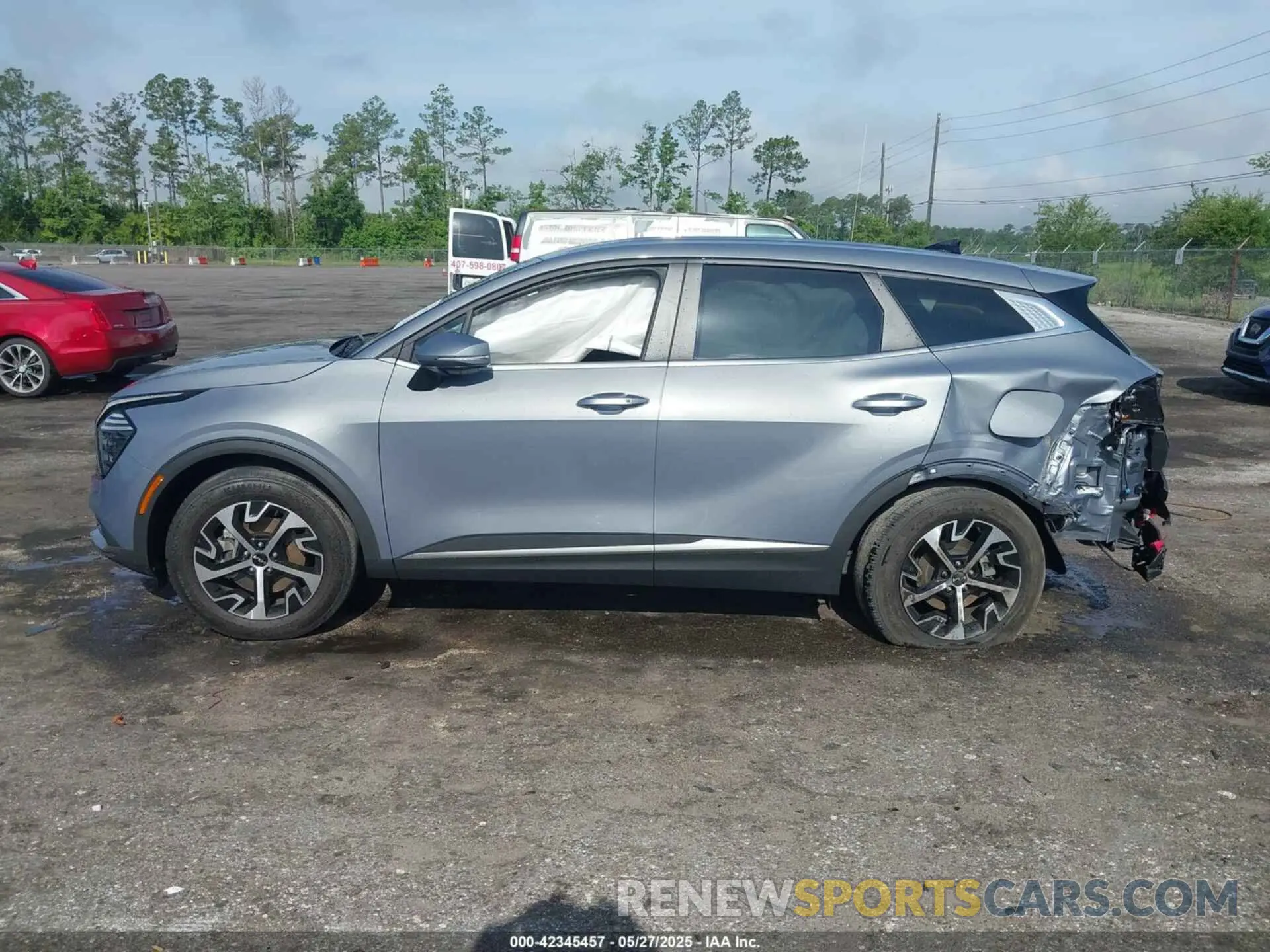 14 Photograph of a damaged car 5XYK33DF3RG185488 KIA SPORTAGE 2024