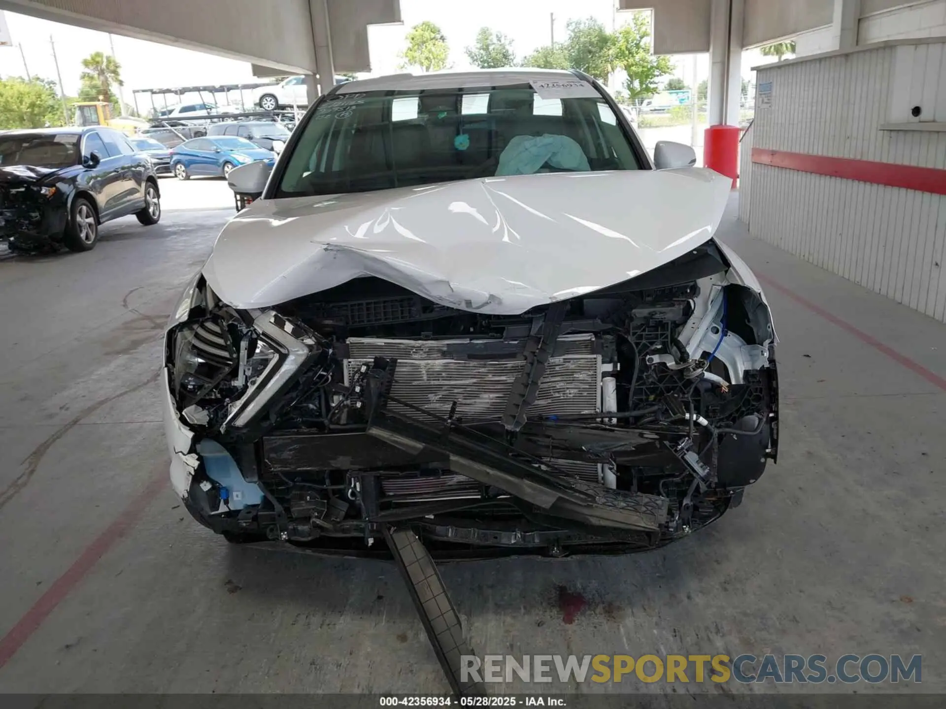 13 Photograph of a damaged car 5XYK33DF8RG218288 KIA SPORTAGE 2024