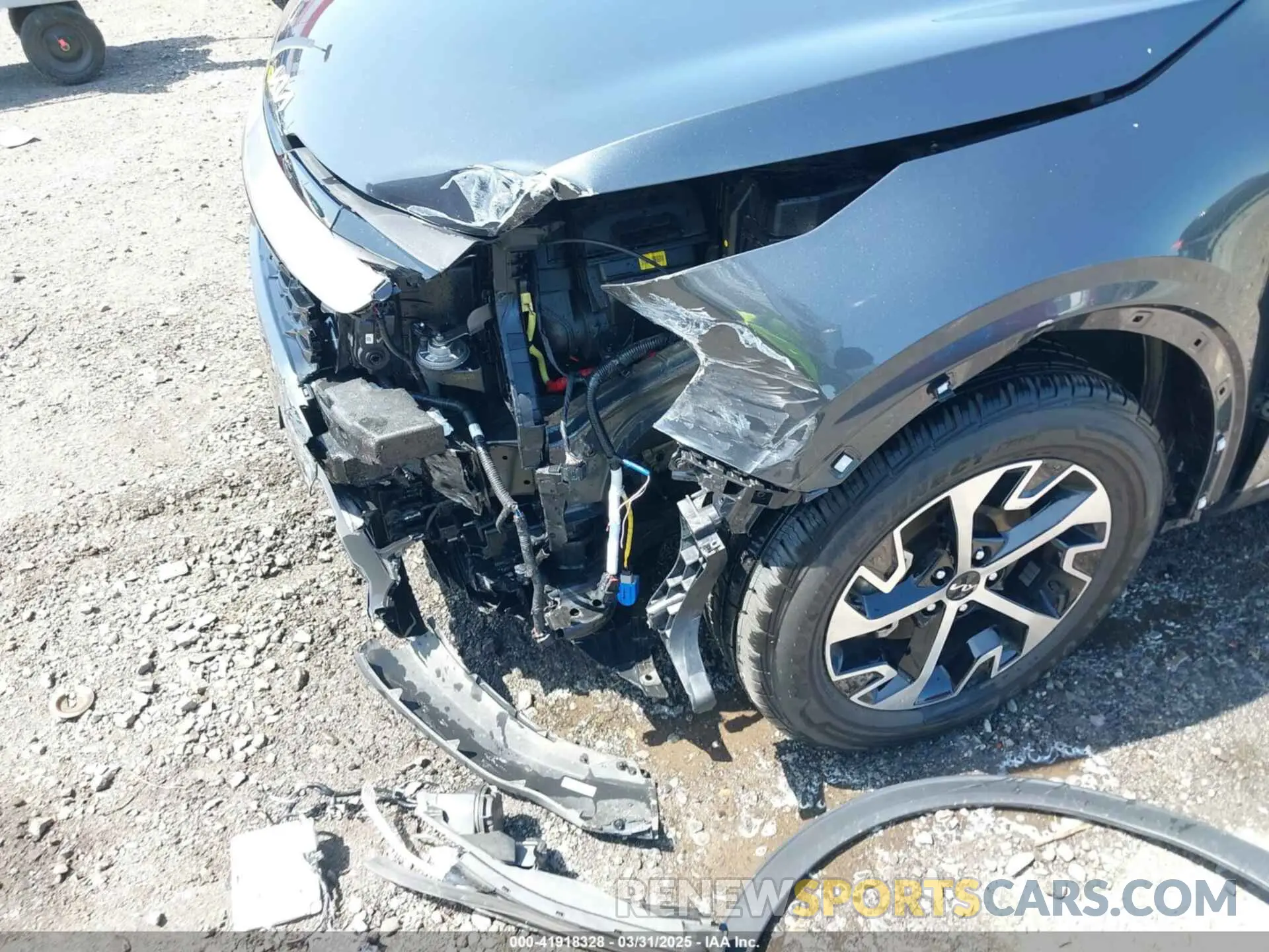 6 Photograph of a damaged car 5XYK33DFXRG139818 KIA SPORTAGE 2024