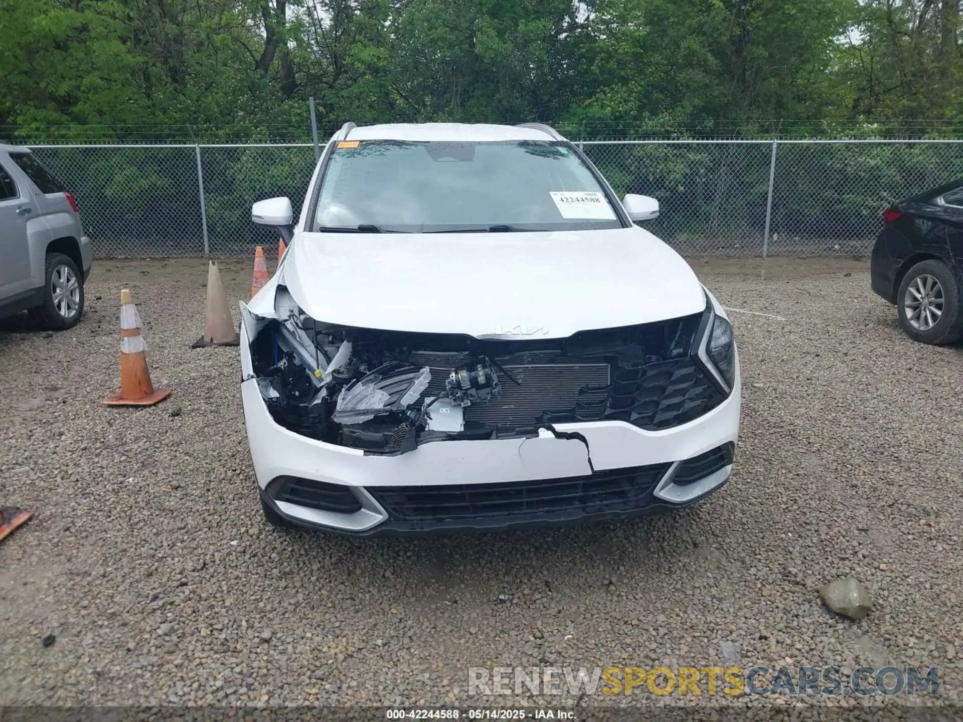 13 Photograph of a damaged car 5XYK3CDF2RG183800 KIA SPORTAGE 2024