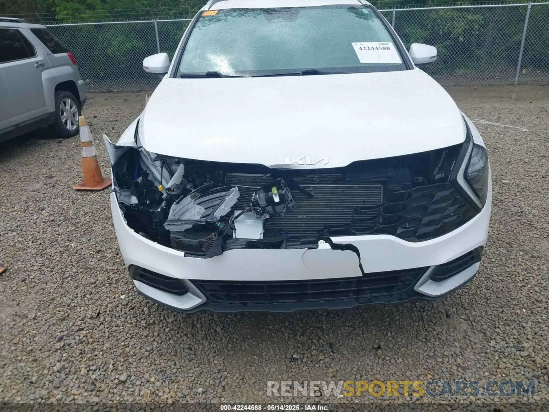 6 Photograph of a damaged car 5XYK3CDF2RG183800 KIA SPORTAGE 2024