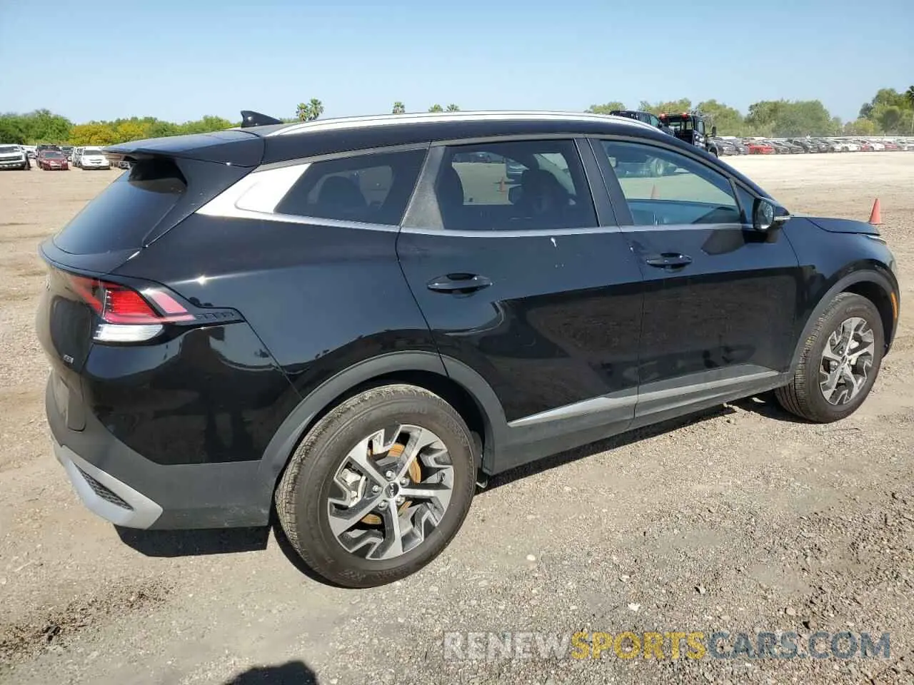 3 Photograph of a damaged car 5XYK3CDF2RG229531 KIA SPORTAGE 2024