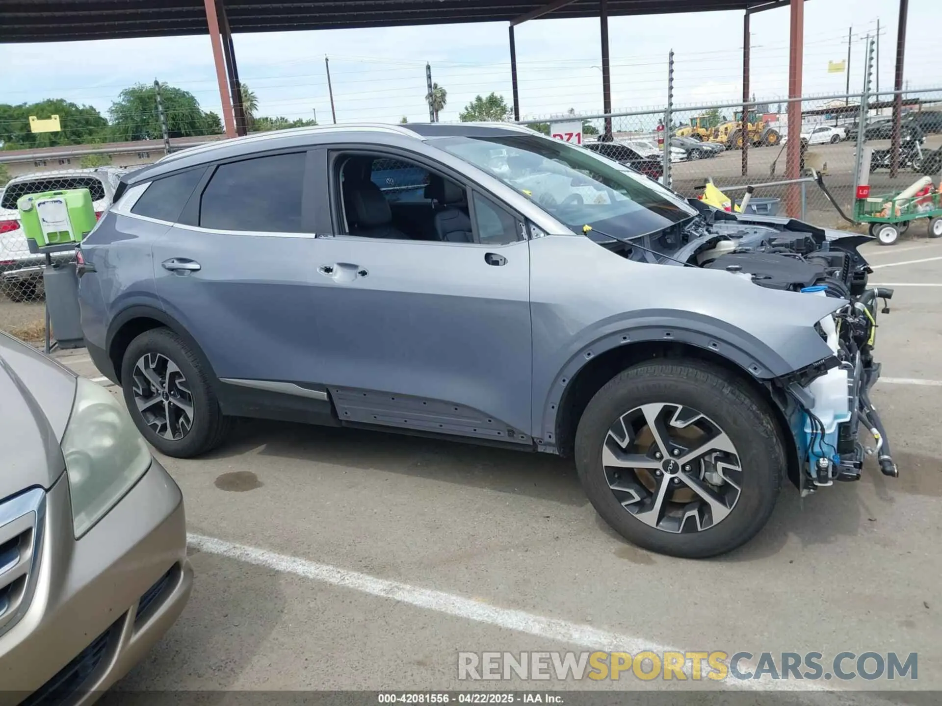 14 Photograph of a damaged car 5XYK3CDF3RG183546 KIA SPORTAGE 2024