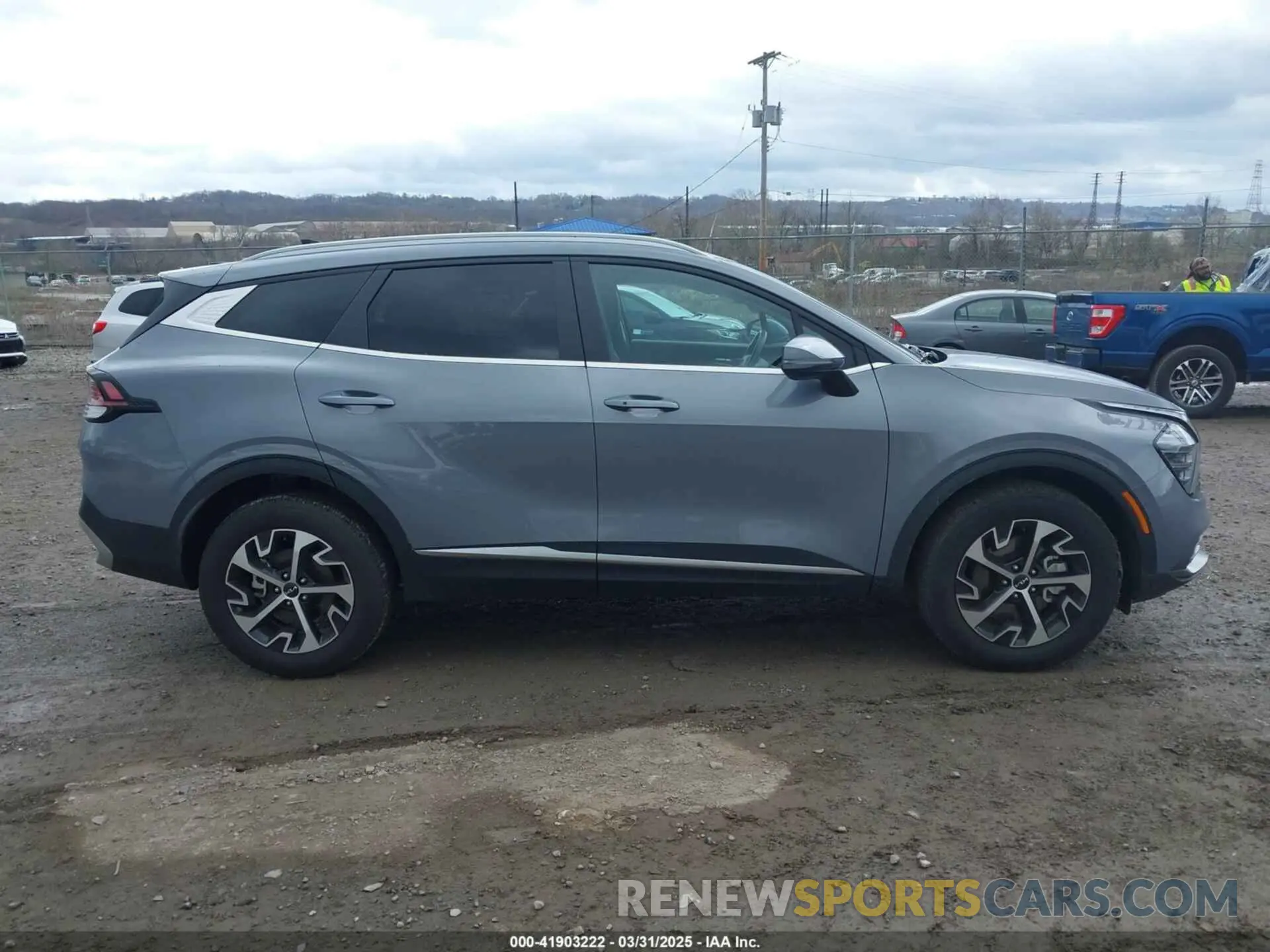 13 Photograph of a damaged car 5XYK3CDF4RG174774 KIA SPORTAGE 2024