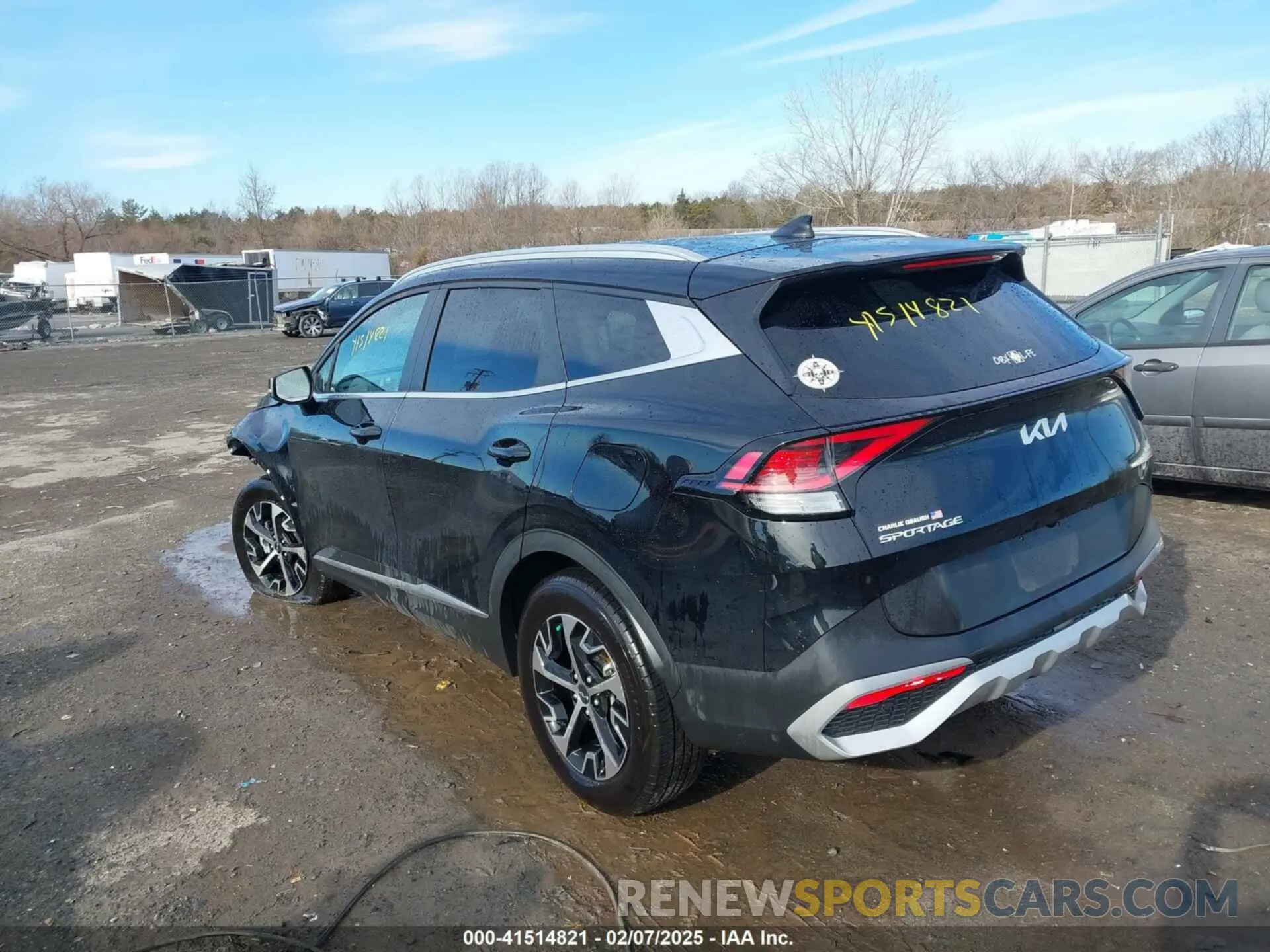 3 Photograph of a damaged car 5XYK3CDFXRG188114 KIA SPORTAGE 2024