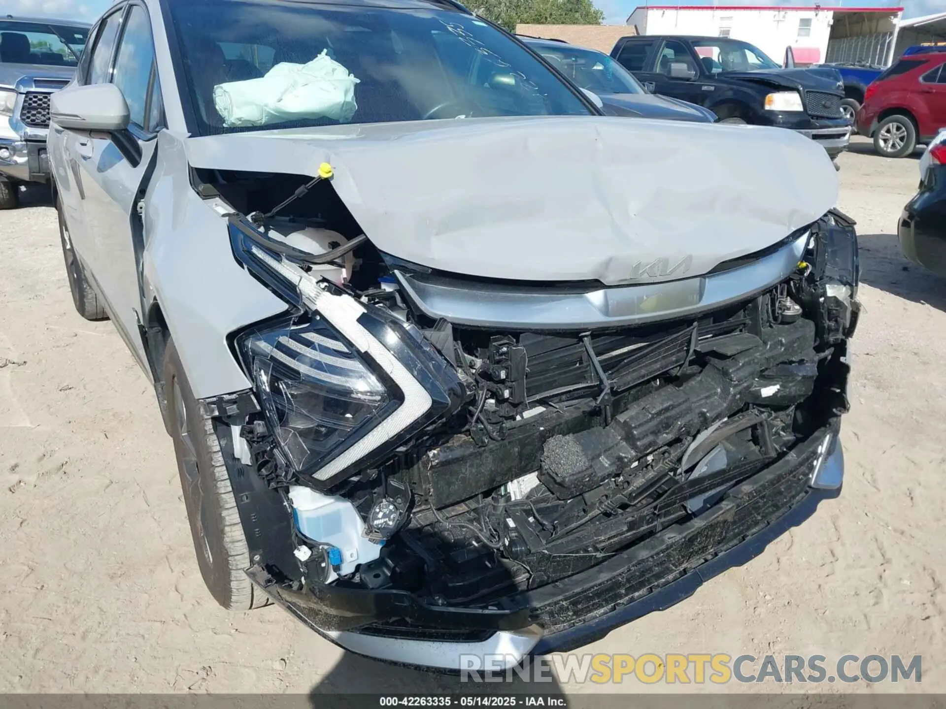 6 Photograph of a damaged car 5XYK43DF1RG154219 KIA SPORTAGE 2024