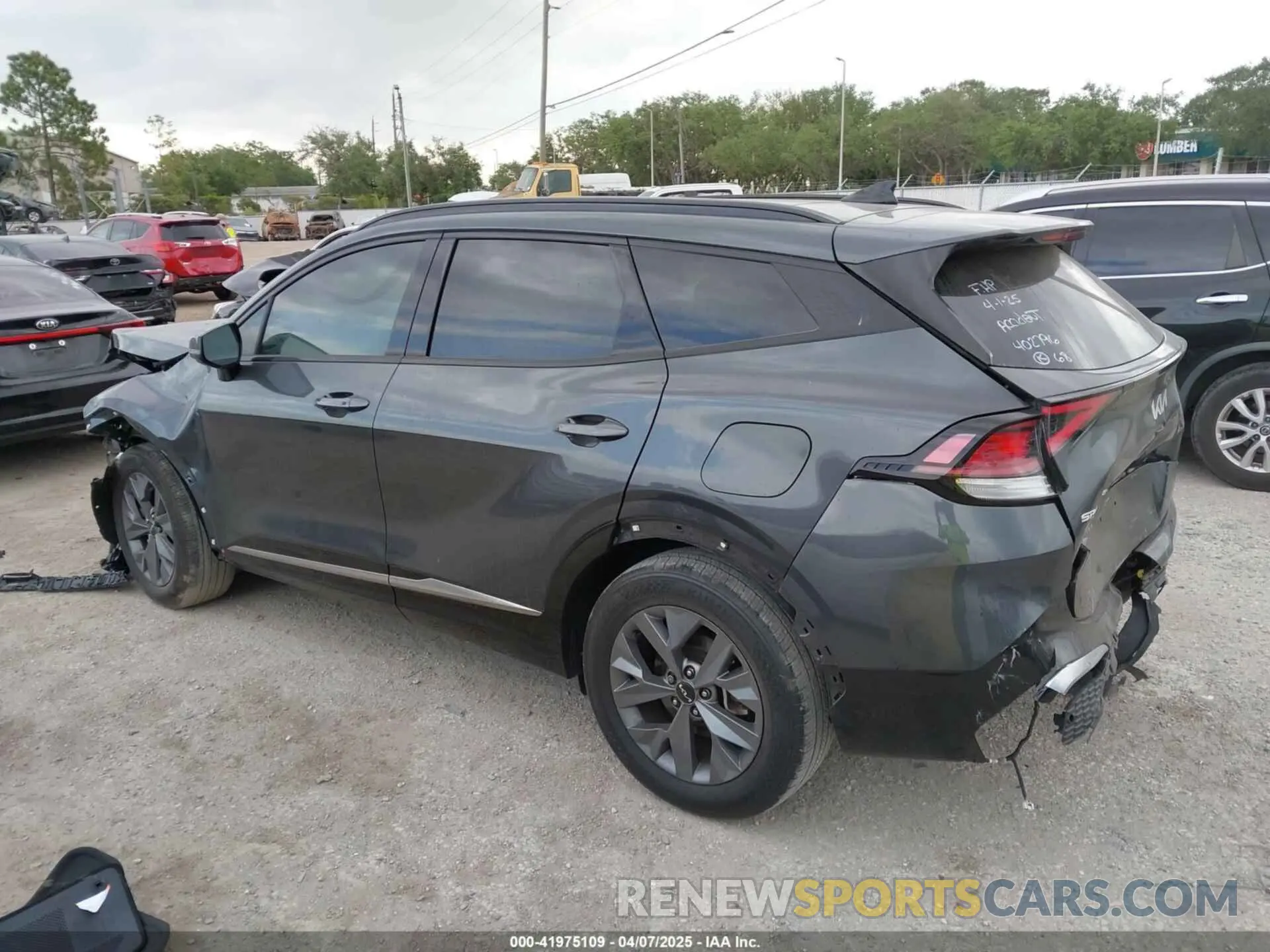 14 Photograph of a damaged car 5XYK43DF1RG157279 KIA SPORTAGE 2024