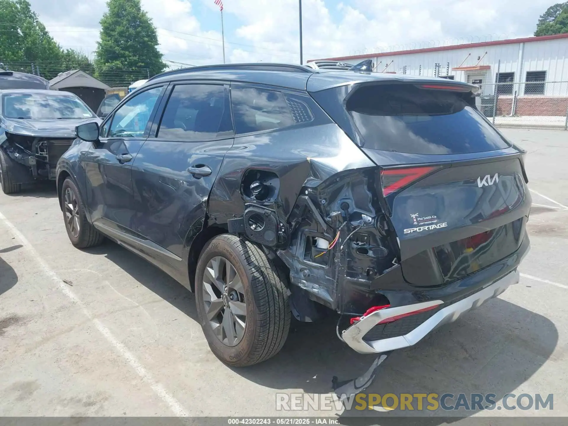 14 Photograph of a damaged car 5XYK43DF3RG155369 KIA SPORTAGE 2024