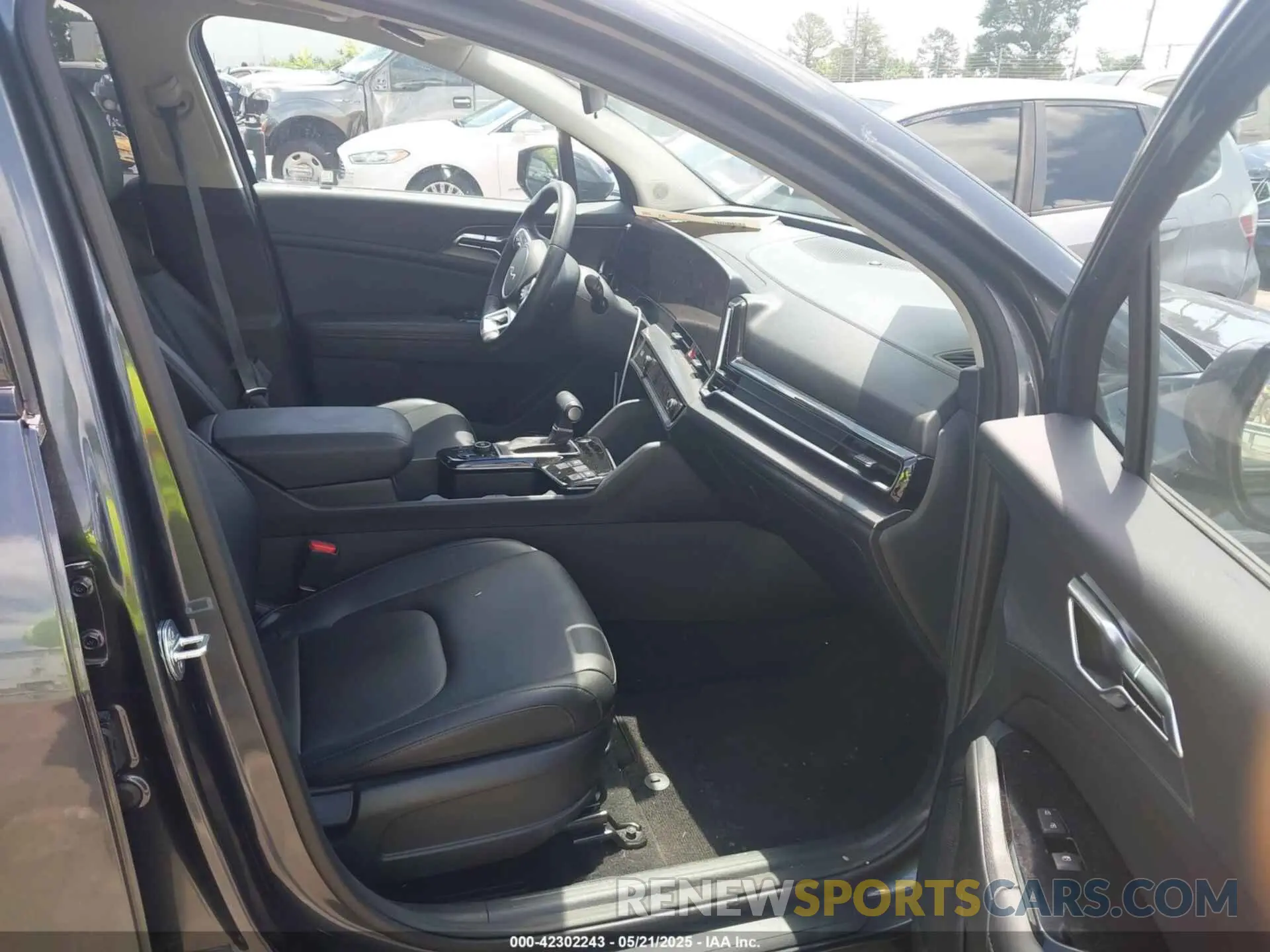 5 Photograph of a damaged car 5XYK43DF3RG155369 KIA SPORTAGE 2024