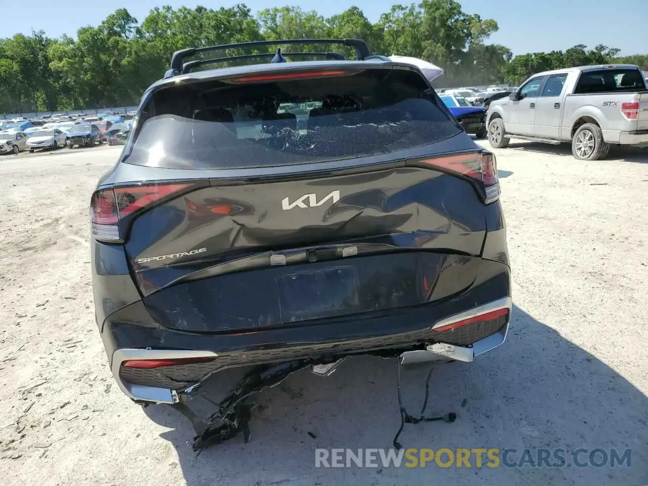 6 Photograph of a damaged car 5XYK43DF6RG194036 KIA SPORTAGE 2024