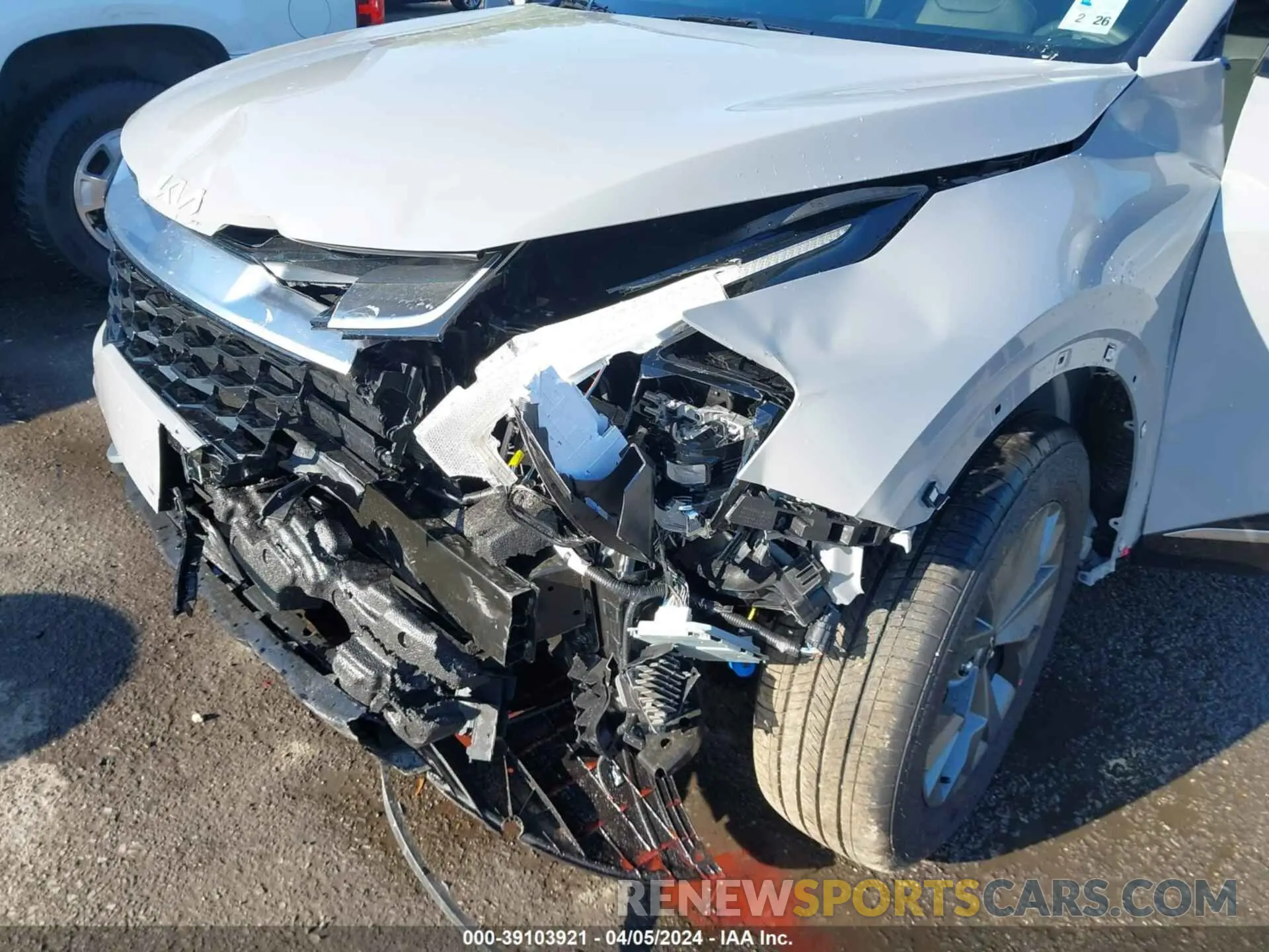 6 Photograph of a damaged car 5XYK43DF8RG187525 KIA SPORTAGE 2024