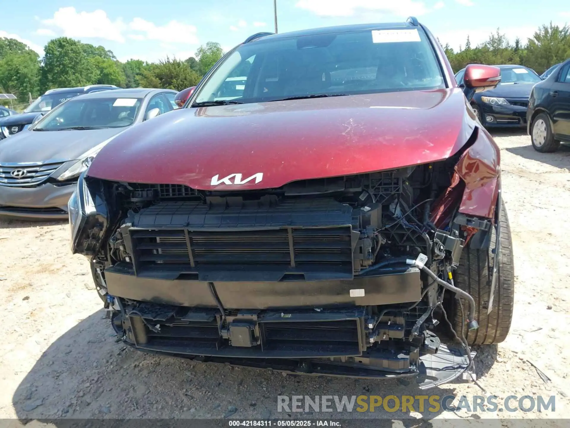 13 Photograph of a damaged car 5XYK53DF0RG156122 KIA SPORTAGE 2024