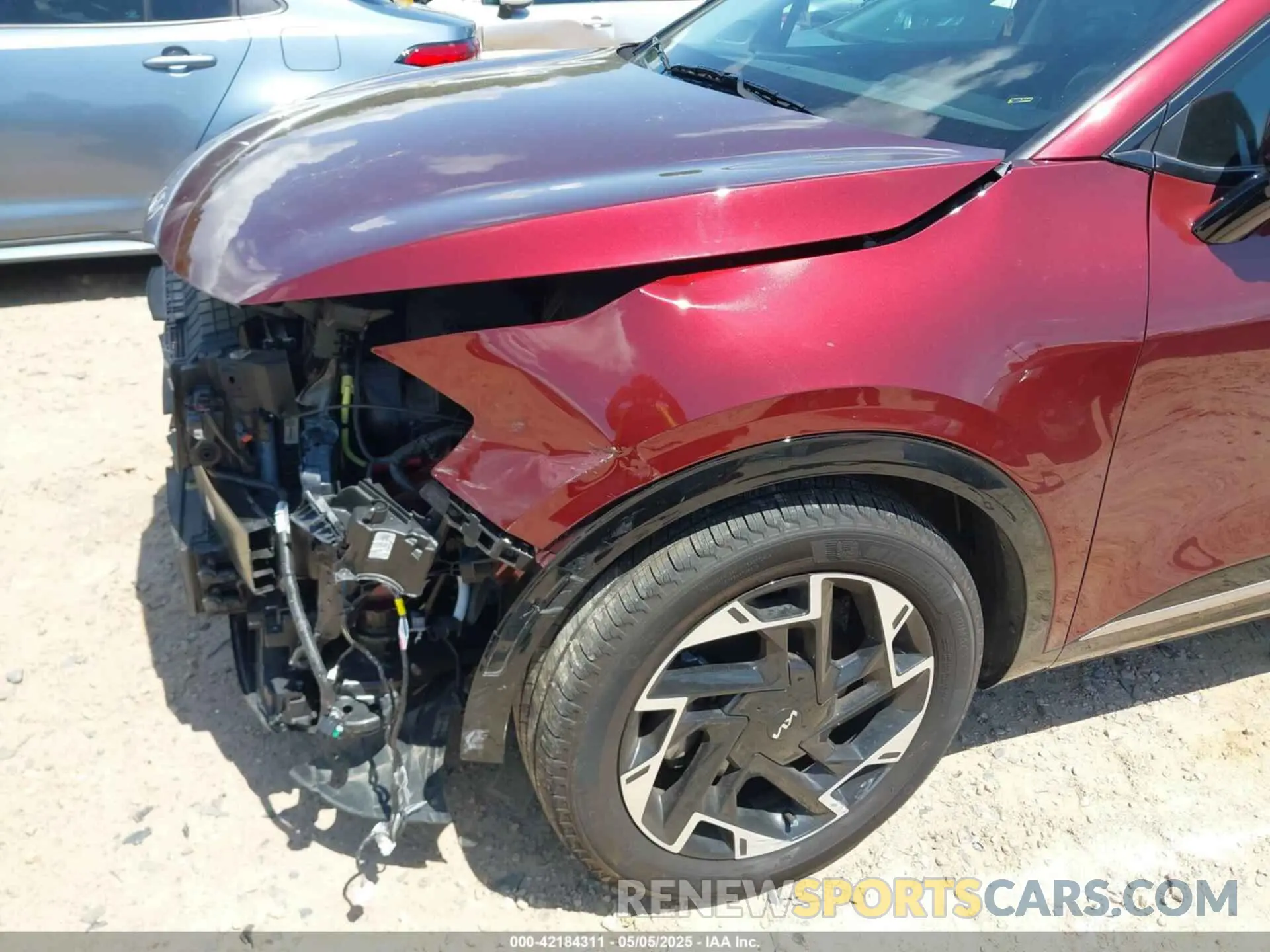 19 Photograph of a damaged car 5XYK53DF0RG156122 KIA SPORTAGE 2024