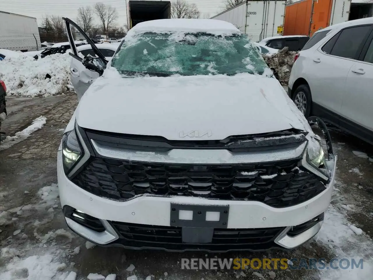 5 Photograph of a damaged car 5XYK53DF1RG193356 KIA SPORTAGE 2024