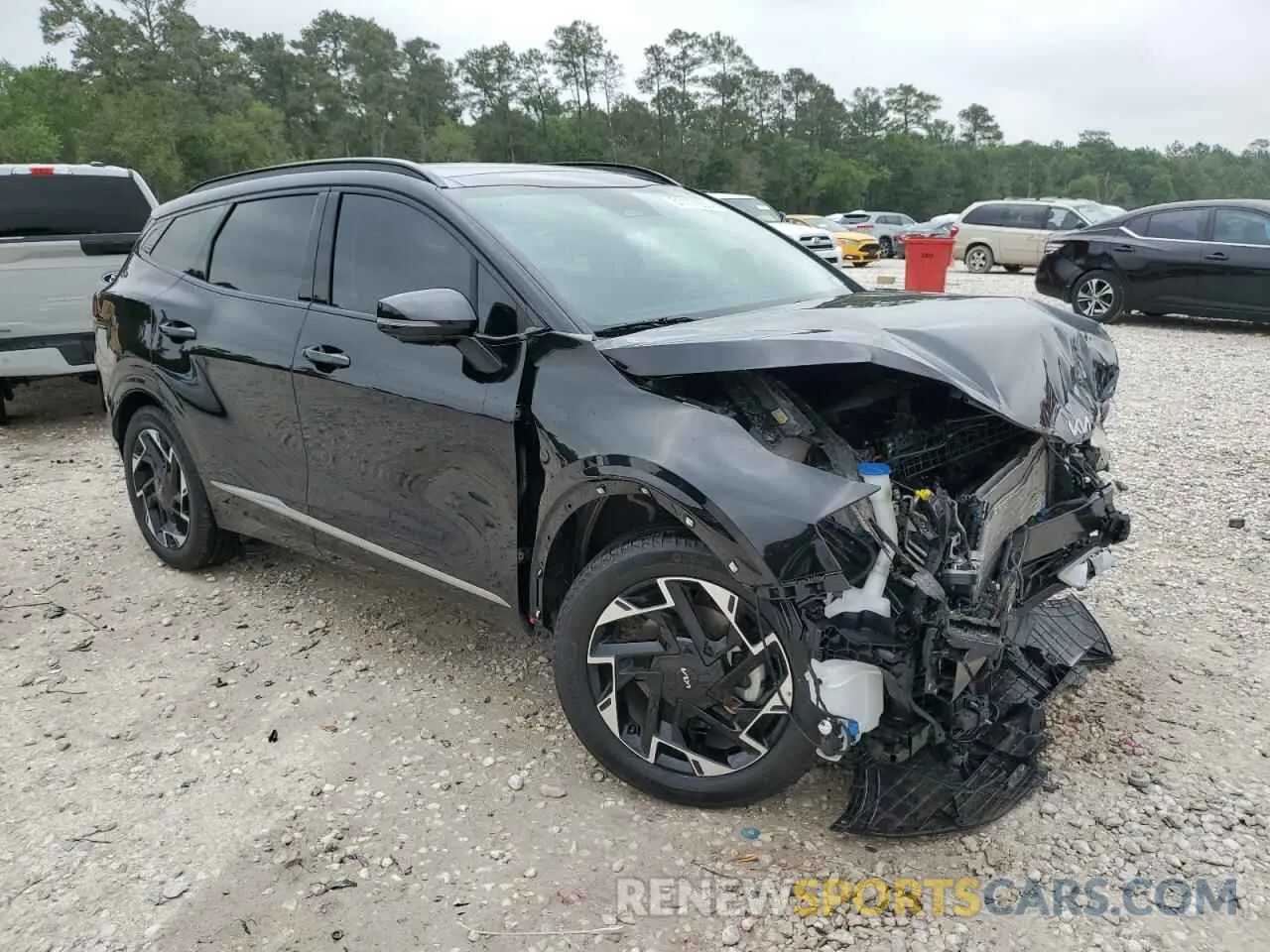 4 Photograph of a damaged car 5XYK53DF3RG187381 KIA SPORTAGE 2024