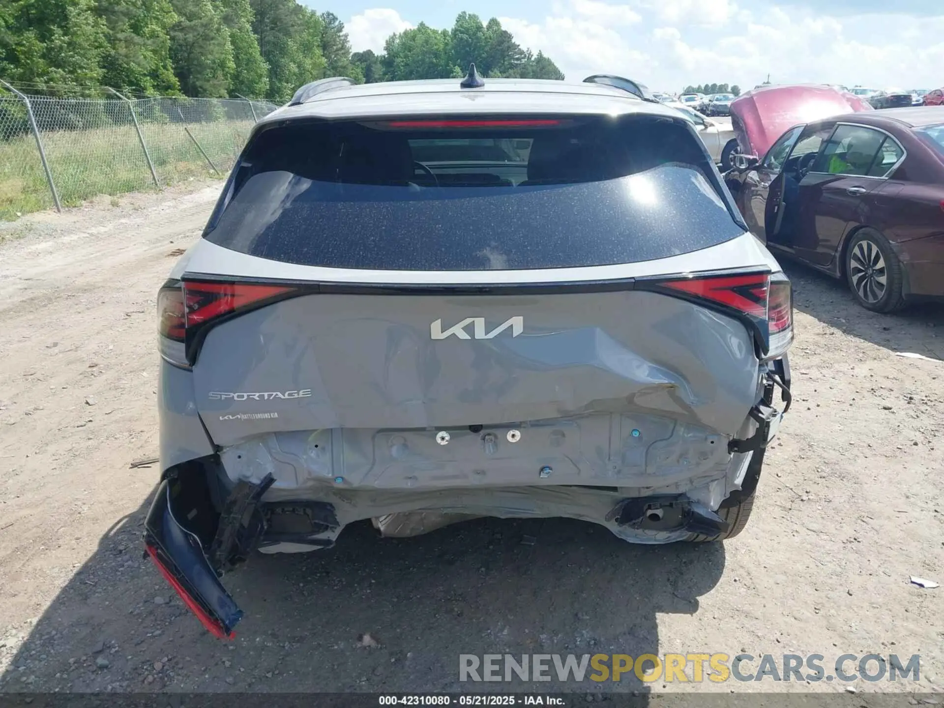 16 Photograph of a damaged car 5XYK53DF5RG139896 KIA SPORTAGE 2024