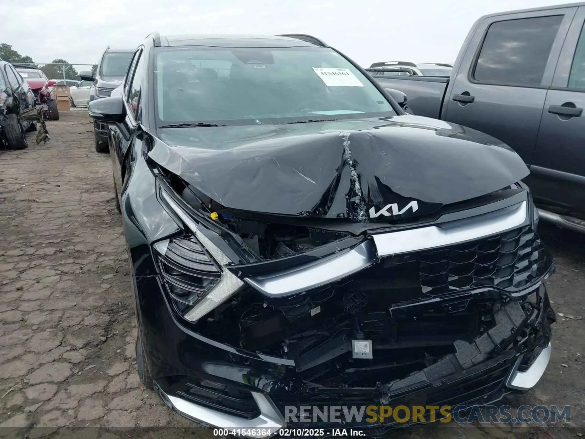12 Photograph of a damaged car 5XYK53DF7RG186539 KIA SPORTAGE 2024