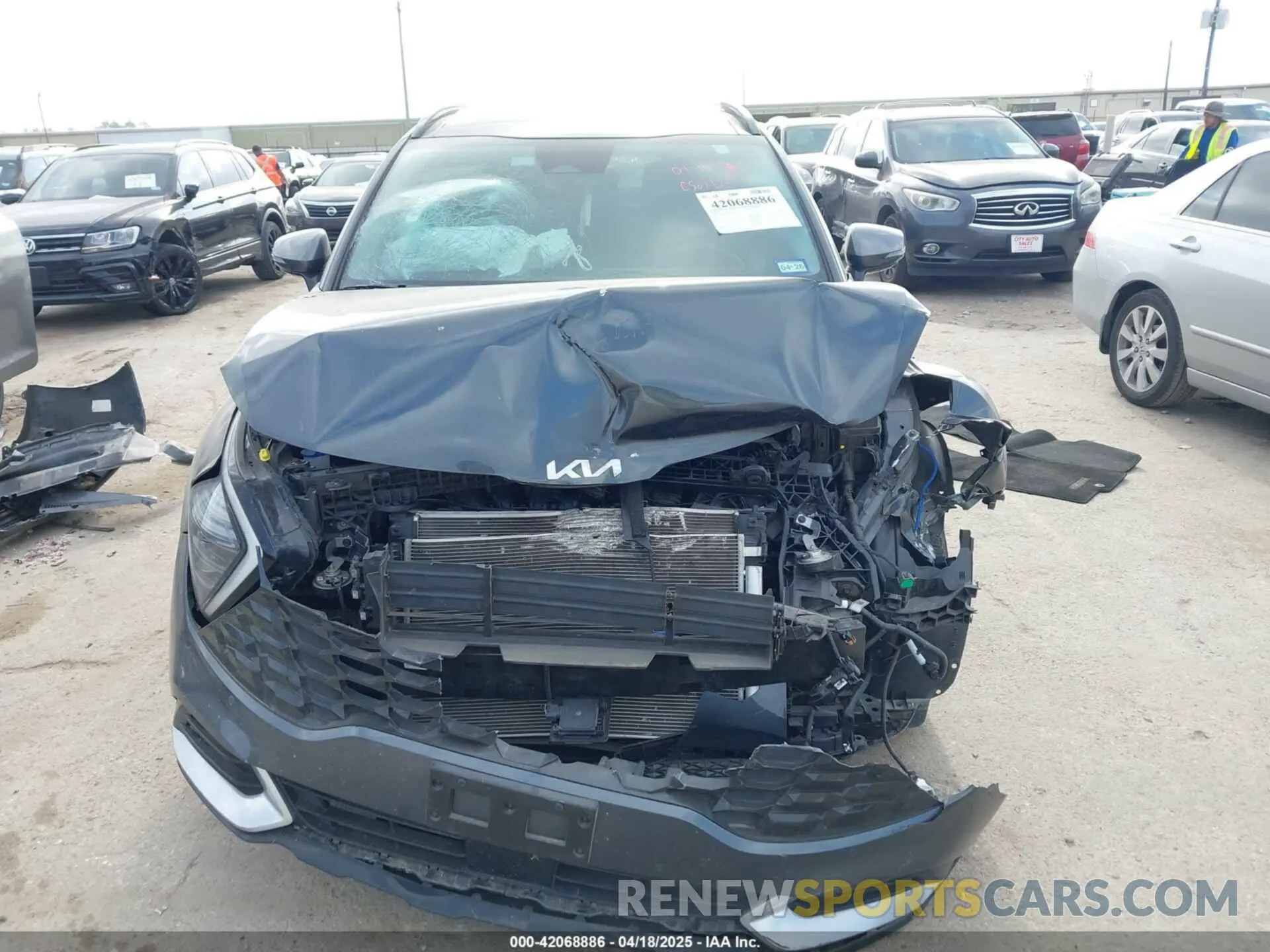 13 Photograph of a damaged car 5XYK53DF7RG200178 KIA SPORTAGE 2024