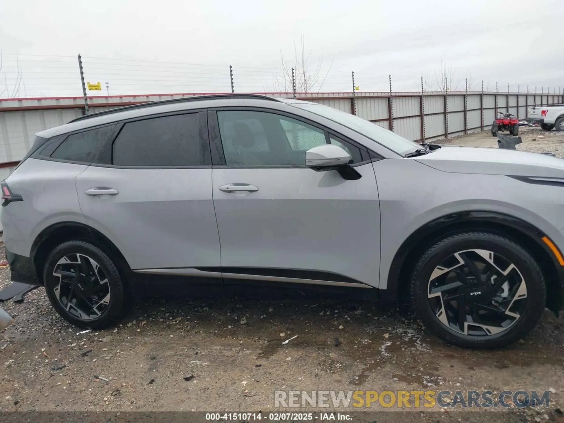14 Photograph of a damaged car 5XYK53DF8RG203459 KIA SPORTAGE 2024