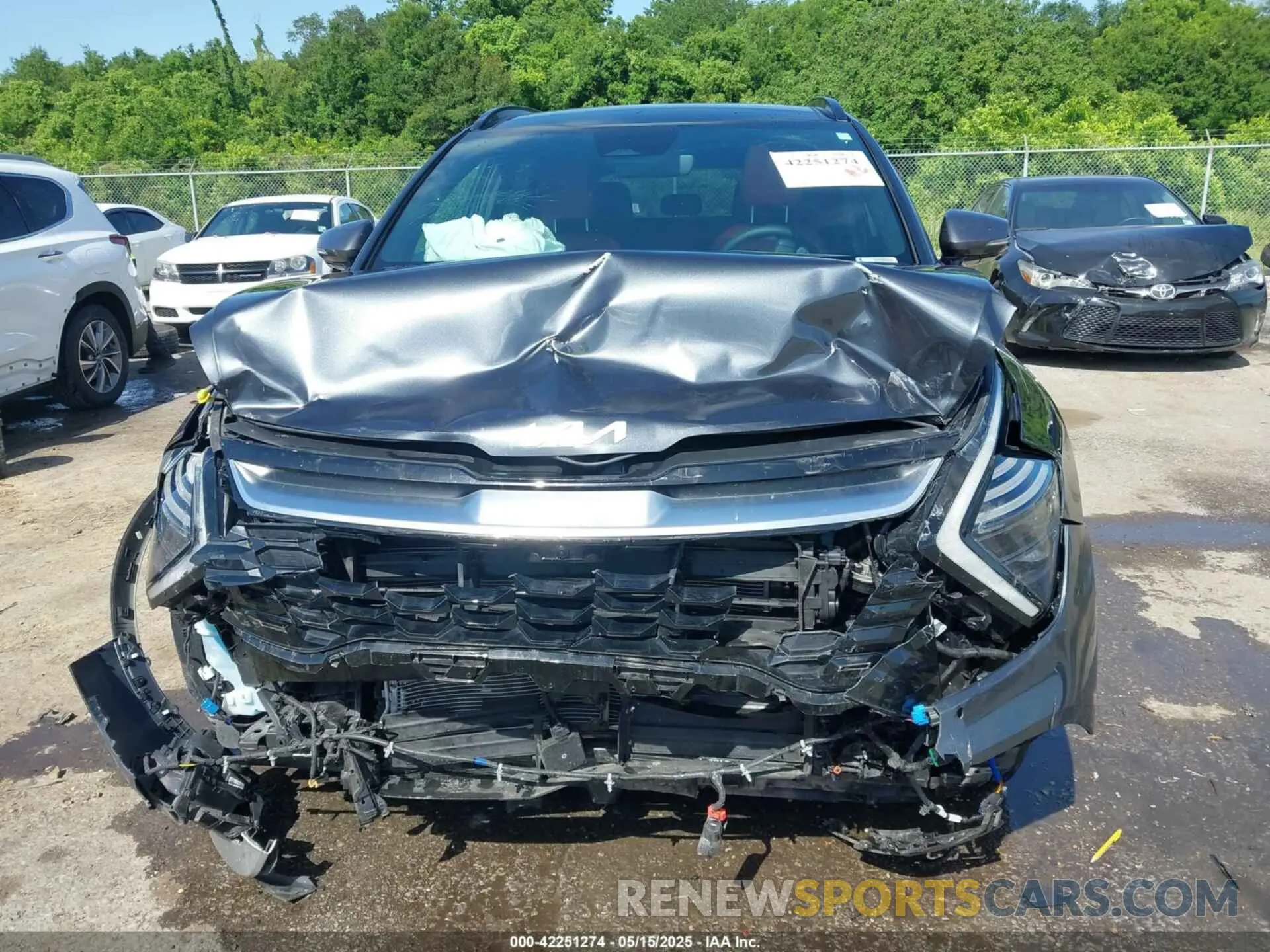 12 Photograph of a damaged car 5XYK53DFXRG206217 KIA SPORTAGE 2024